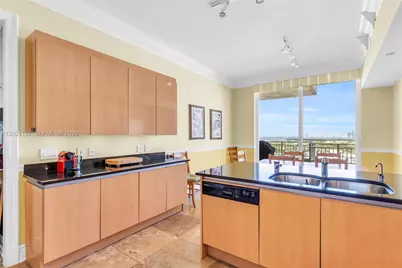 791 Crandon Blvd #PH04, Key Biscayne, FL 33149 - Photo 9