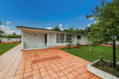 790 W 73rd Pl, Hialeah, FL 33014 - Photo 3