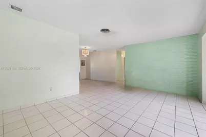 790 W 73rd Pl, Hialeah, FL 33014 - Photo 15