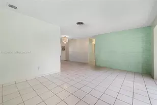 790 W 73rd Pl, Hialeah, FL 33014 - Photo 15