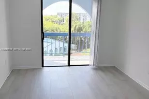 9460 Fontainebleau Blvd, Miami, FL 33172 - Photo 7