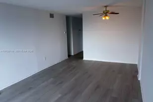 9460 Fontainebleau Blvd, Miami, FL 33172 - Photo 9