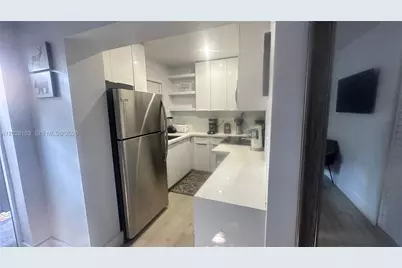 4290 SW 9th St #B, Miami, FL 33134 - Photo 7