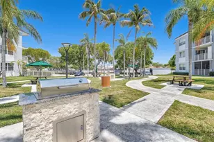 8580 SW 212th St, Cutler Bay, FL 33189 - Photo 15