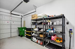 20975 NW 1st Ct, Pembroke Pines, FL 33029 - Photo 23