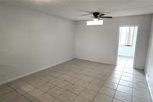5335 NW 10th Ct, Plantation, FL 33313 - Photo 9