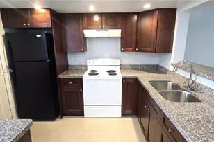 5335 NW 10th Ct, Plantation, FL 33313 - Photo 5