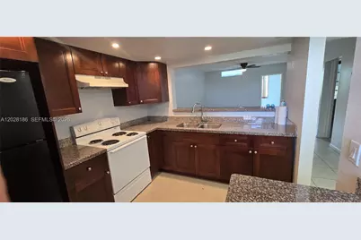 5335 NW 10th Ct #307, Plantation, FL 33313 - Photo 3