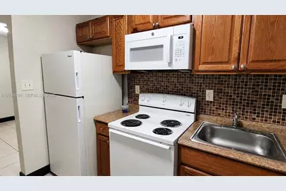 877 NW 10th St #-, Florida City, FL 33034 - Photo 11