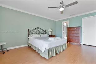 9942 NW 10th St, Pembroke Pines, FL 33024 - Photo 25