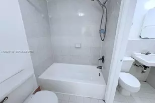 526 NW 114th Ave, Sweetwater, FL 33172 - Photo 9