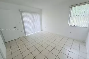 526 NW 114th Ave, Sweetwater, FL 33172 - Photo 7