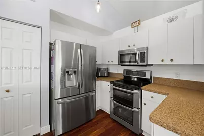 1413 Majesty Ter, Weston, FL 33327 - Photo 21
