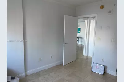 31 SE 5th St #2308, Miami, FL 33131 - Photo 9
