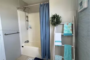 5015 SW 29 Street, Davie, FL 33312 - Photo 5