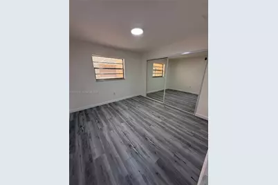1555 W 44th Pl #203, Hialeah, FL 33012 - Photo 15