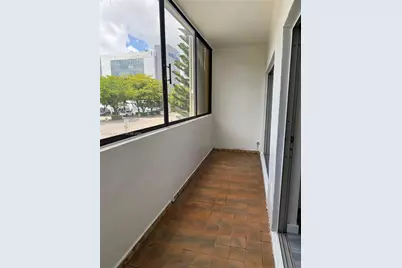 1555 W 44th Pl #203, Hialeah, FL 33012 - Photo 19