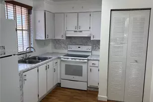 6195 NW 186th St, Hialeah, FL 33015 - Photo 5