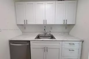 1141 Lake Victoria Dr, Palm Beach, FL 33411 - Photo 13