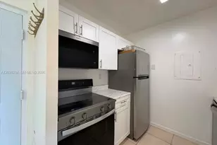 1141 Lake Victoria Dr, Palm Beach, FL 33411 - Photo 17