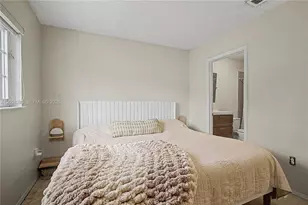 8545 SW 109th Ave, Miami, FL 33173 - Photo 11