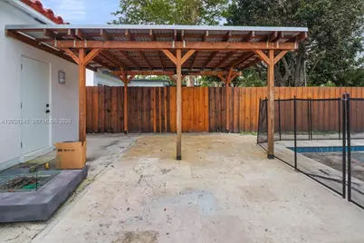 2215 Cleveland St, Hollywood, FL 33020 - Photo 29