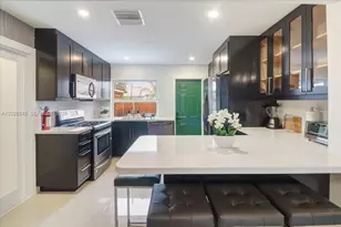2215 Cleveland St, Hollywood, FL 33020 - Photo 11