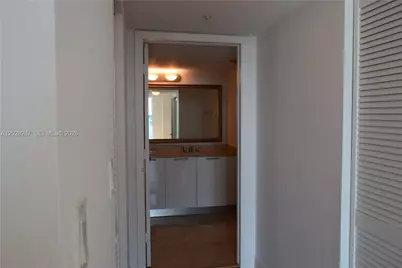 1800 N Bayshore Dr #2310, Miami, FL 33132 - Photo 39