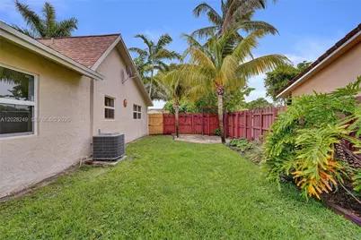 417 SE 4th St, Dania Beach, FL 33004 - Photo 53