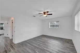 417 SE 4th St, Dania Beach, FL 33004 - Photo 15