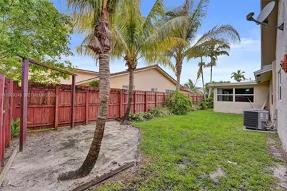 417 SE 4th St, Dania Beach, FL 33004 - Photo 57