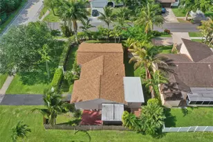 417 SE 4th St, Dania Beach, FL 33004 - Photo 39