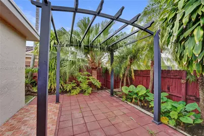 417 SE 4th St, Dania Beach, FL 33004 - Photo 49