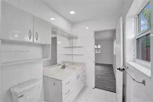 417 SE 4th St, Dania Beach, FL 33004 - Photo 29