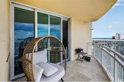 2475 Brickell Ave #2407, Miami, FL 33129 - Photo 9