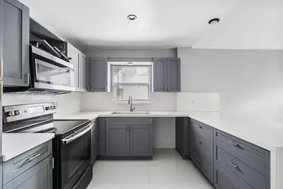 352 NW 41st St, Miami, FL 33127 - Photo 17