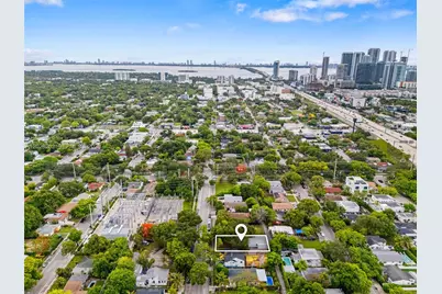 352 NW 41st St, Miami, FL 33127 - Photo 43