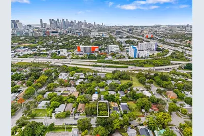 352 NW 41st St, Miami, FL 33127 - Photo 41