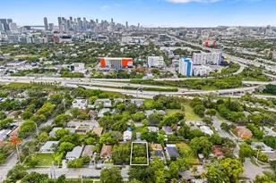 352 NW 41st St, Miami, FL 33127 - Photo 41