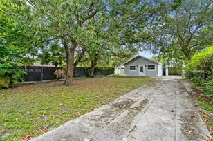 352 NW 41st St, Miami, FL 33127 - Photo 3