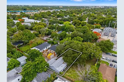 352 NW 41st St, Miami, FL 33127 - Photo 37