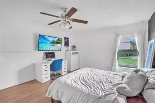 8176 Pine Cir, Tamarac, FL 33321 - Photo 19
