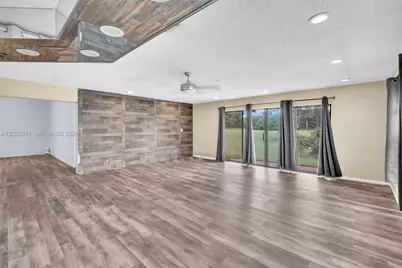 8176 Pine Cir #6, Tamarac, FL 33321 - Photo 13