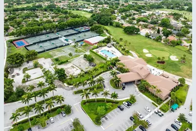 8176 Pine Cir #6, Tamarac, FL 33321 - Photo 27