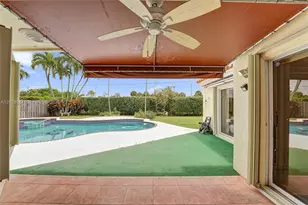 8860 Southern Orchard Rd S, Davie, FL 33328 - Photo 43