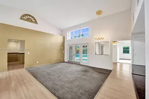 8860 Southern Orchard Rd S, Davie, FL 33328 - Photo 7