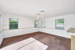 8860 Southern Orchard Rd S, Davie, FL 33328 - Photo 19