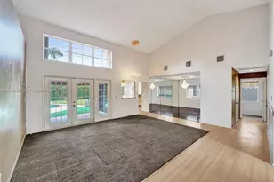 8860 Southern Orchard Rd S, Davie, FL 33328 - Photo 9