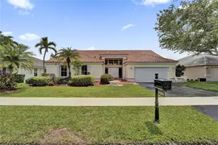 8860 Southern Orchard Rd S, Davie, FL 33328 - Photo 1
