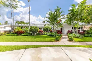 857 NE 98th St, Miami Shores, FL 33138 - Photo 1